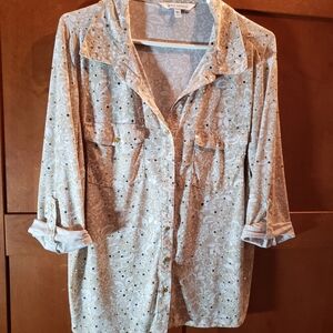 Elegant Cream Patterned Blouse